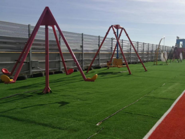 2022年6月25日，內(nèi)蒙古馬都文化廣場，滑世界、繩網(wǎng)樂園大型游樂項目竣工完成，迎接內(nèi)蒙古省領導視察。