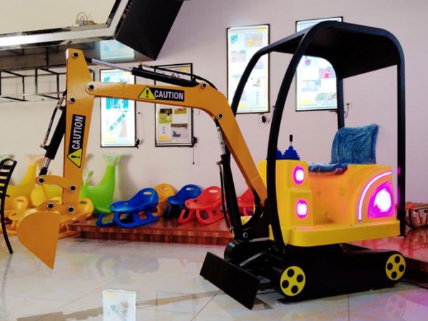 雪地挖掘機(jī)